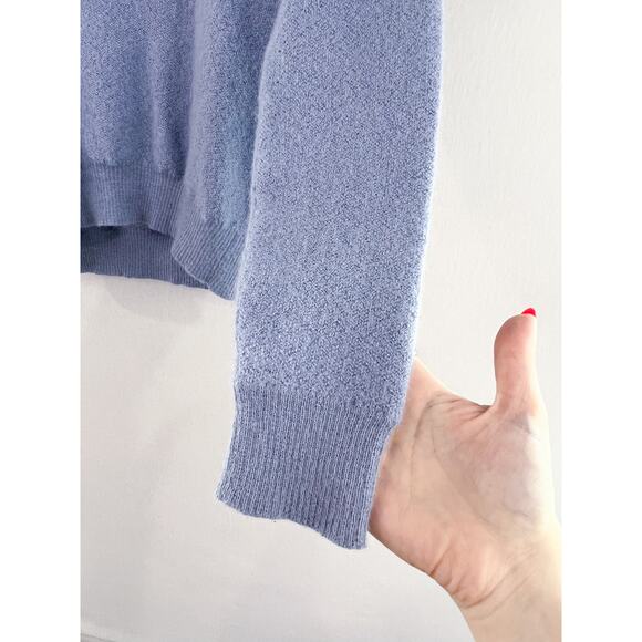 Peruvian Connection Women's V Neck Alpaca Sweater Medium Blue Knit - Picture 4 of 5